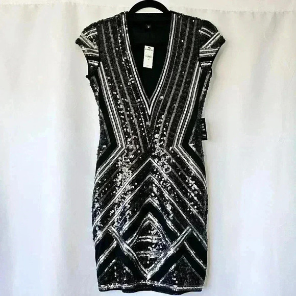 Express Dresses & Skirts - 😍 NWT 😍 Express V-Neck Sequin Mini Dress, Black and Silver, Size XS